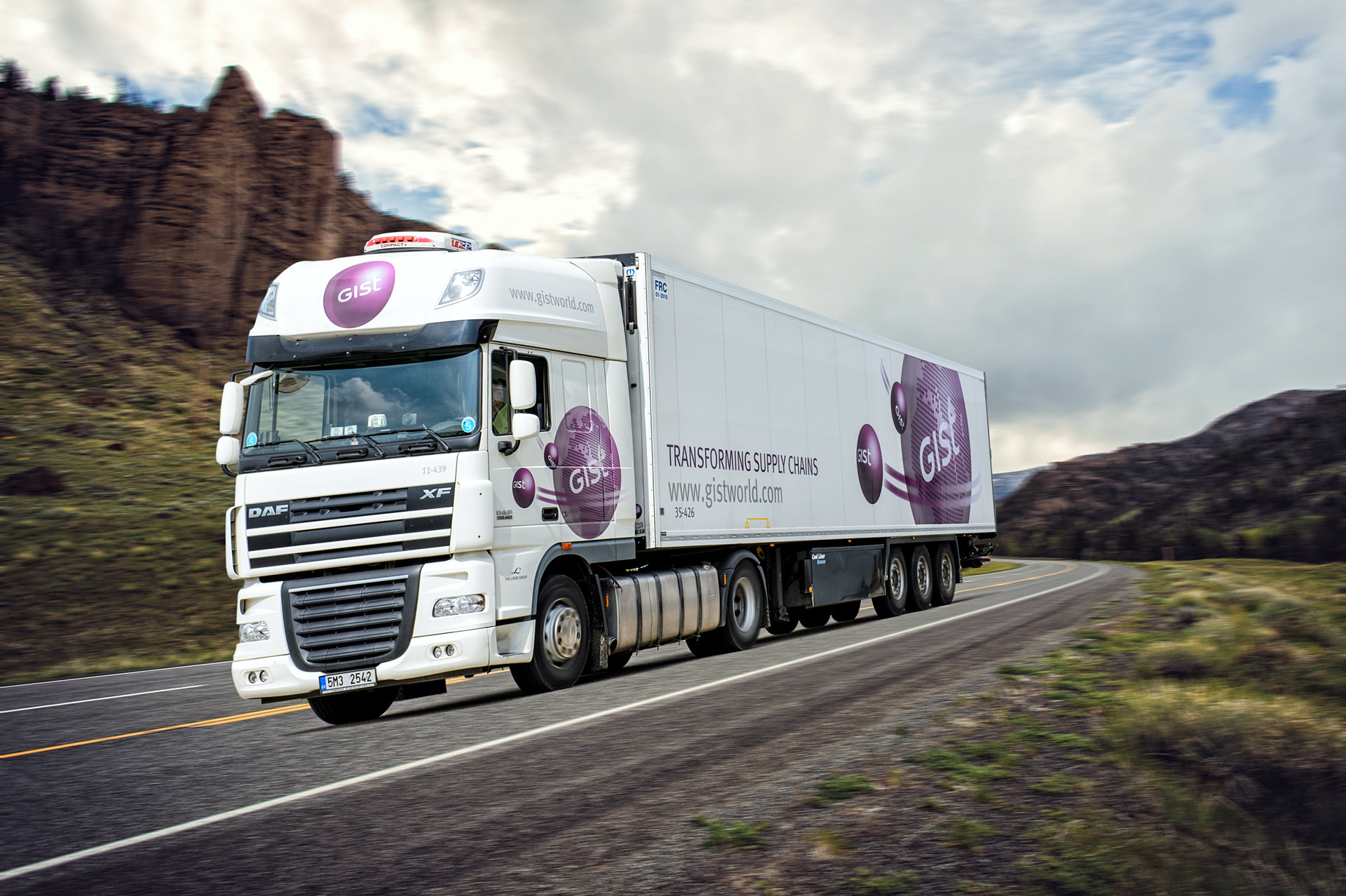 Marketing photograph for transport and logistics company Gist.
